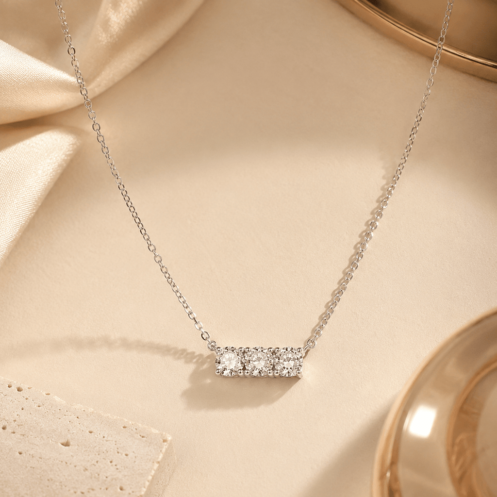 Collier ÉLORIA Argent 925 & 3 Moissanites — SOLEYNA - SOLEYNA