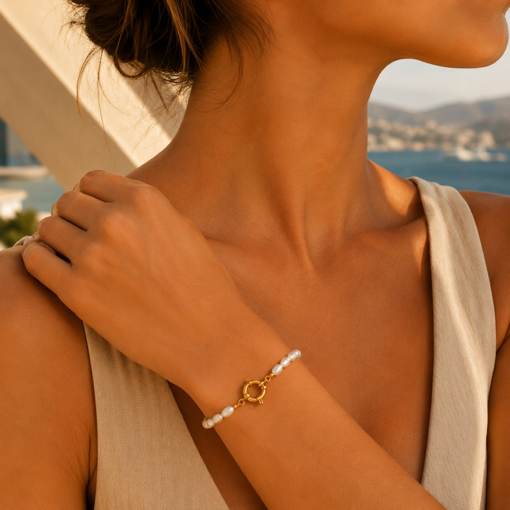 Bracelet Femme Perles Blanches Dorées — SOLEYNA